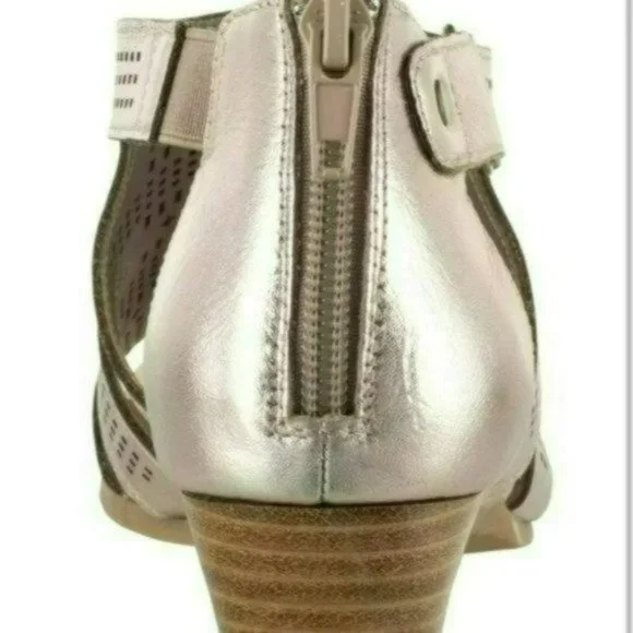 Bella Vita Quinby Chop Out Wedge Sandals-8 - Picture 4 of 8